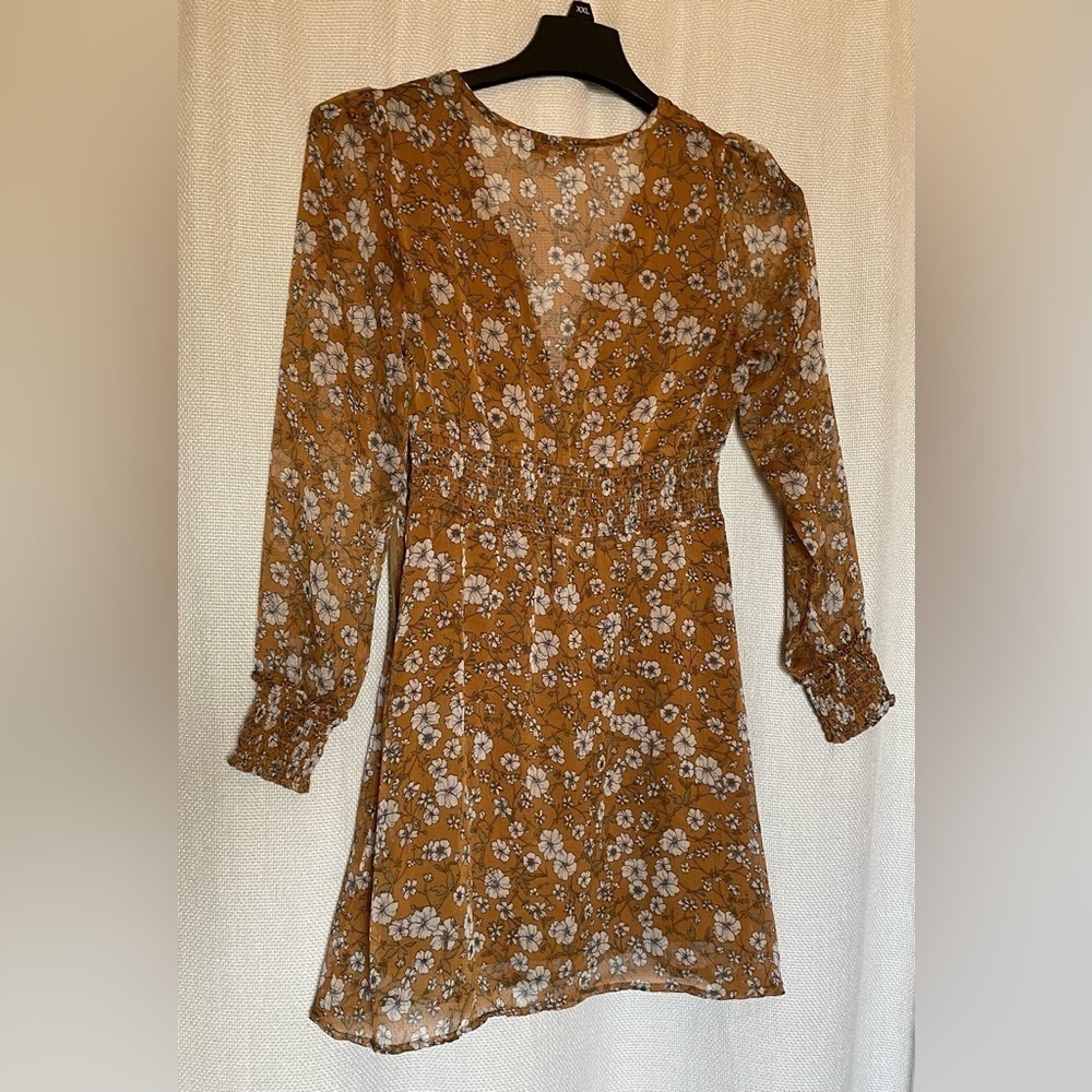 Heartloom floral mini dress - Picture 4 of 8